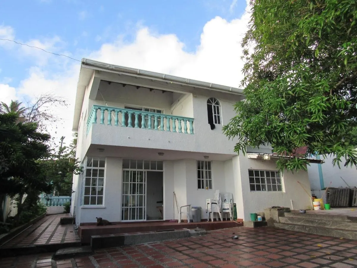 Guest house Queen Elizabeth Natural Luxury Hotel San Andres
