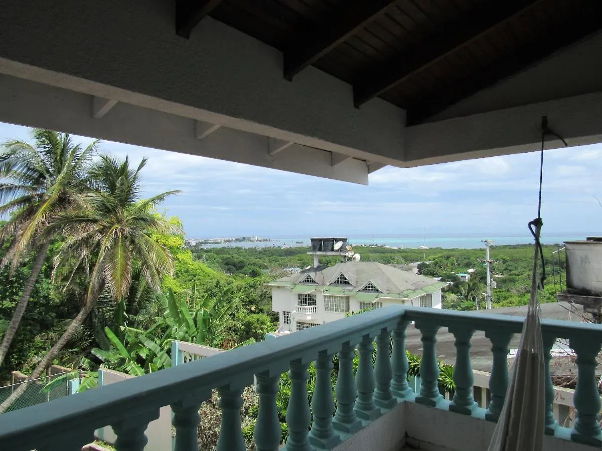 Queen Elizabeth Natural Luxury Hotel San Andres  Guest house San Andres (San Andres and Providencia Islands)
