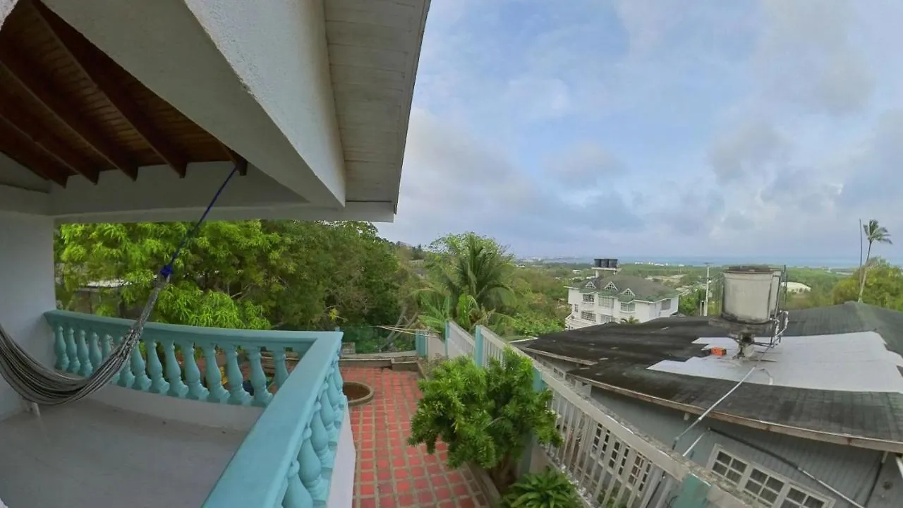 Guest house Queen Elizabeth Natural Luxury Hotel San Andres