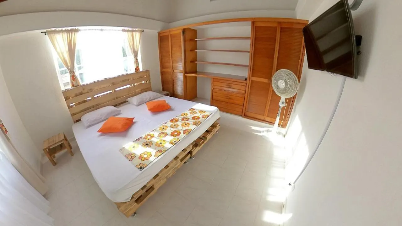 Guest house Queen Elizabeth Natural Luxury Hotel San Andres